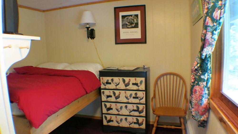 Blue Gentian Lodge At Magic Mountain Londonderry Εξωτερικό φωτογραφία
