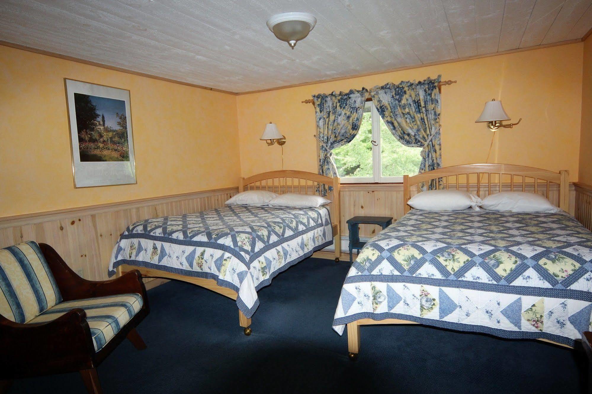 Blue Gentian Lodge At Magic Mountain Londonderry Εξωτερικό φωτογραφία