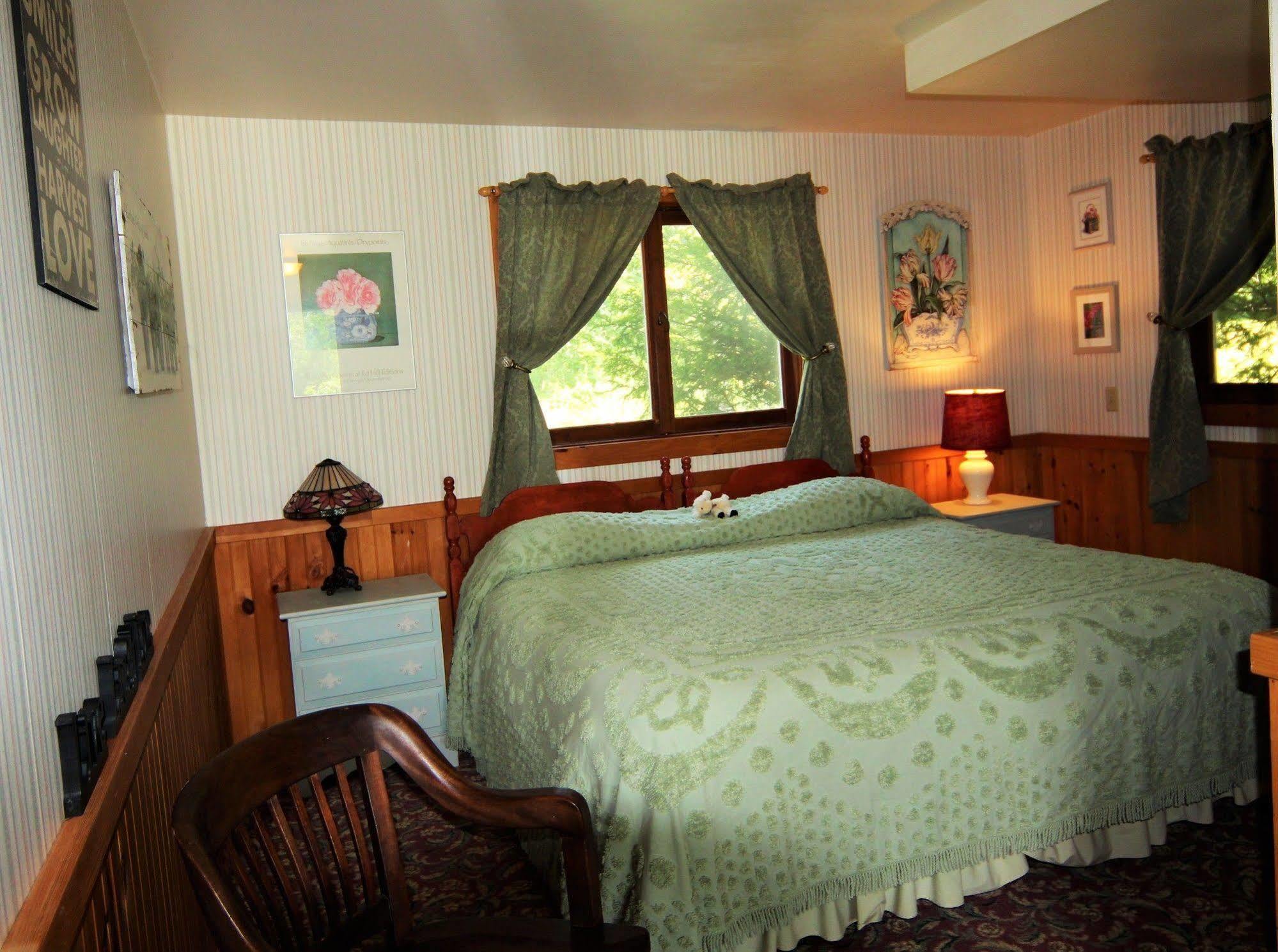 Blue Gentian Lodge At Magic Mountain Londonderry Εξωτερικό φωτογραφία