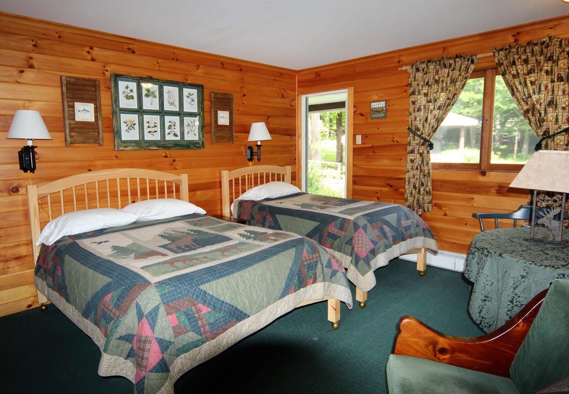 Blue Gentian Lodge At Magic Mountain Londonderry Εξωτερικό φωτογραφία