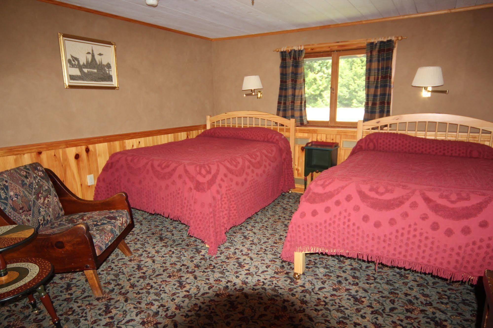 Blue Gentian Lodge At Magic Mountain Londonderry Εξωτερικό φωτογραφία