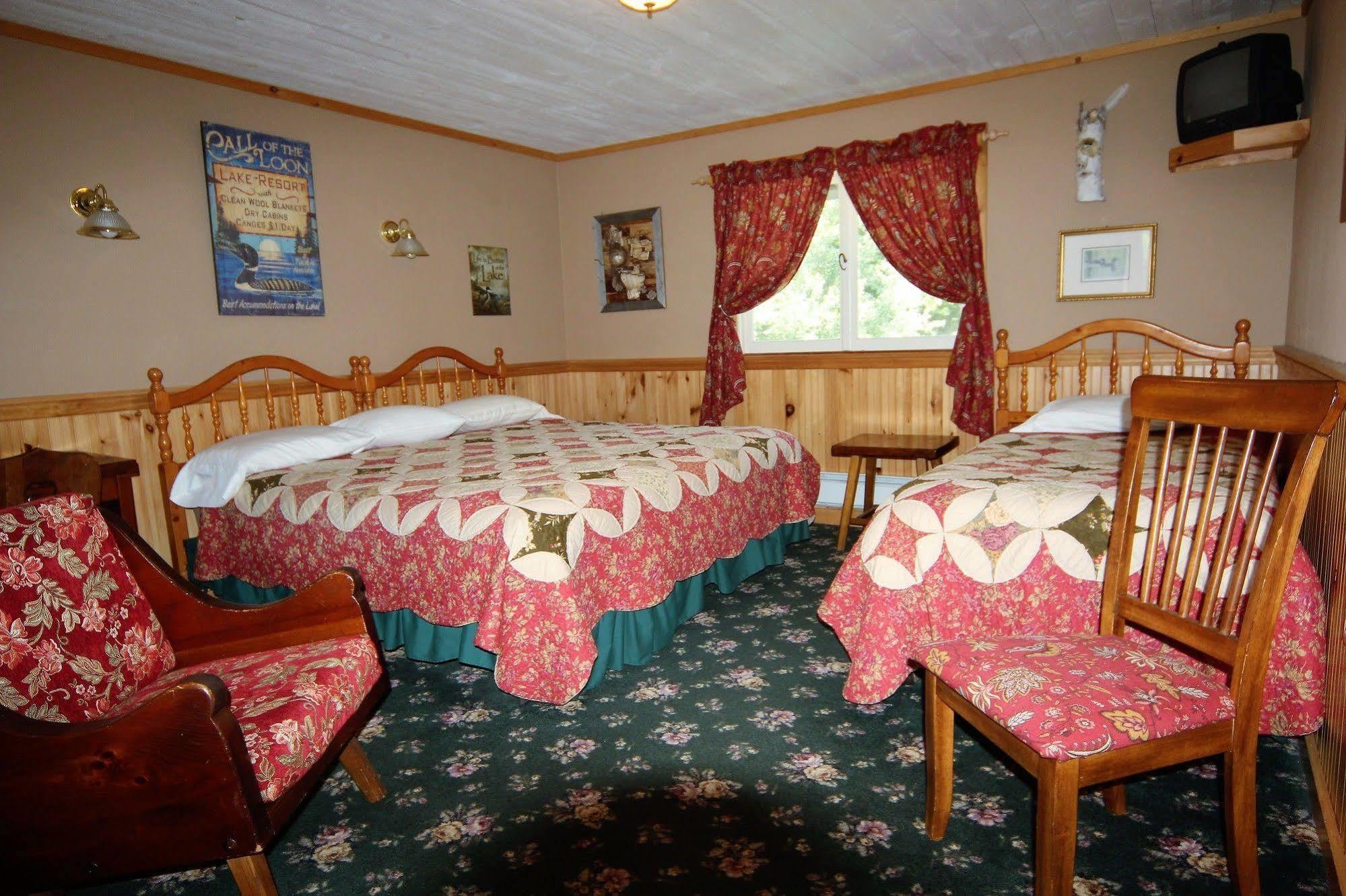 Blue Gentian Lodge At Magic Mountain Londonderry Εξωτερικό φωτογραφία