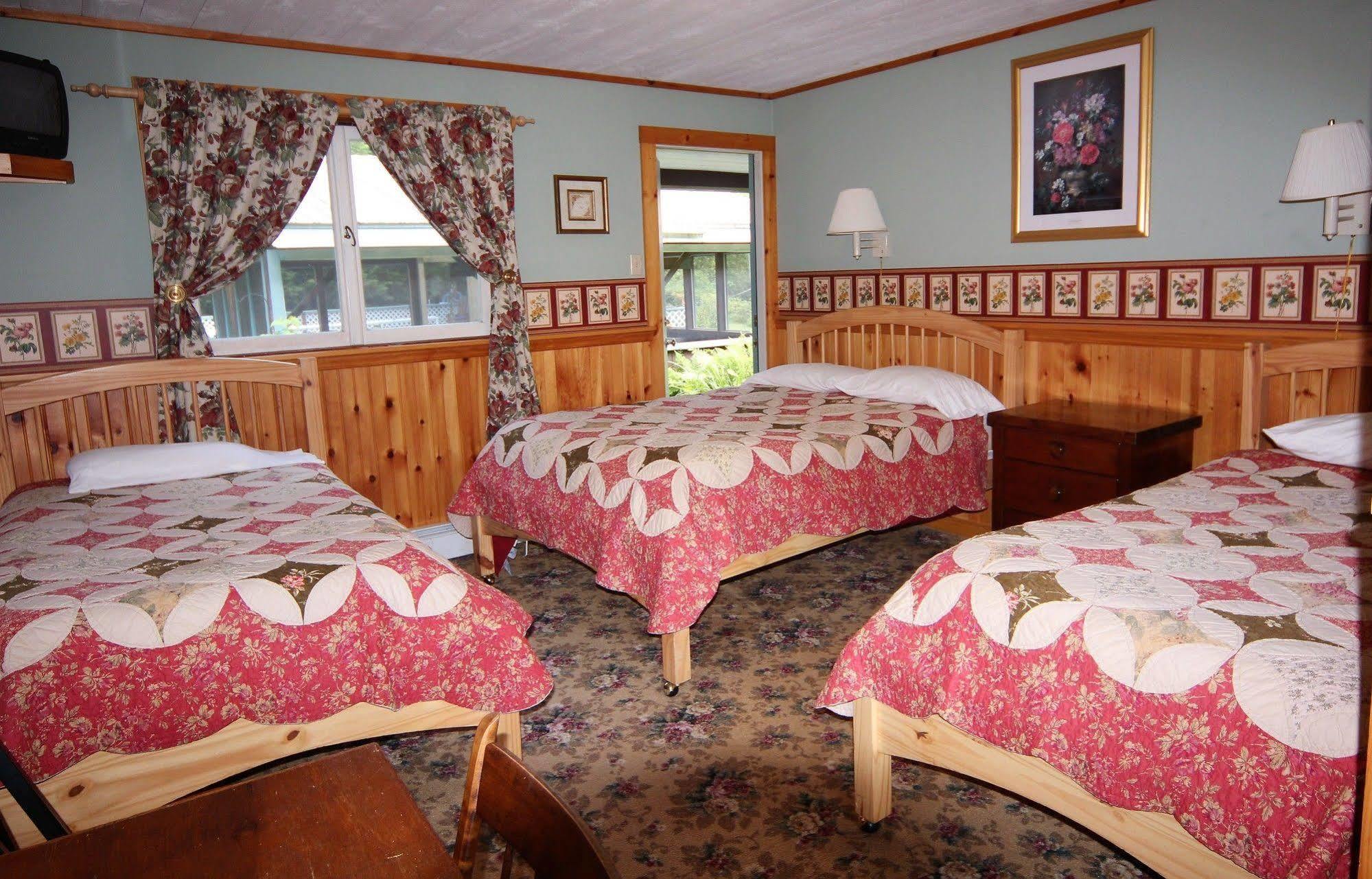 Blue Gentian Lodge At Magic Mountain Londonderry Εξωτερικό φωτογραφία